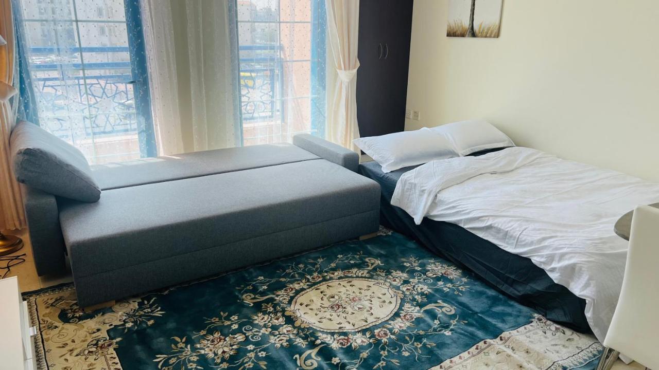 Newly Furnished Cozy One Bed Room Apartment 2 Bathroom City View Dubai Exterior photo