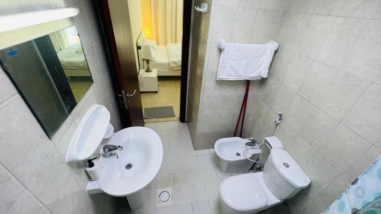 Newly Furnished Cozy One Bed Room Apartment 2 Bathroom City View Dubai Exterior photo
