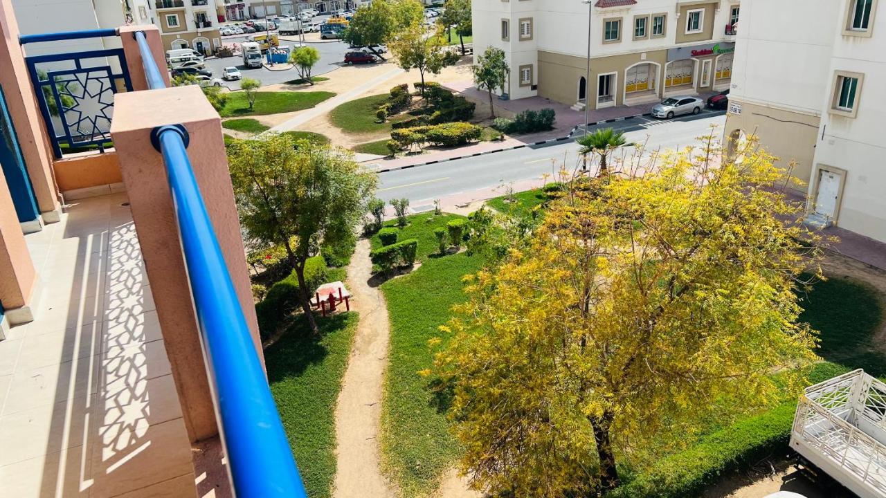 Newly Furnished Cozy One Bed Room Apartment 2 Bathroom City View Dubai Exterior photo